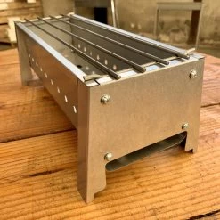 Spiedini Saté-bbq Bali 40 Mini - Kleine, Smalle Houtskoolbarbecue Met Horizontaal Rooster Voor Sate Of Andere Spiesjes - 40 Cm Lang, 11 Cm Breed, 14 Cm Hoog - Ideaal Voor Tuin- Of Open Haard, Of Balkon - Materiaal: Gealuminiseerd Ijzer -Merkloos Winkel 1200x1200 24