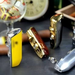 Cohiba® Sigarenaansteker - Sigarenboor - Sigaren - Sigaar - Cohiba Aansteker - Sigarenboor - Sigaren Accessoires - Sigarenknipper - Sigaar Aansteker - Cohiba - Incl. Luxe Geschenkdoos - Rood 28 Cohiba® Sigarenaansteker - Sigarenboor - Sigaren - Sigaar - Cohiba Aansteker - Sigarenboor - Sigaren Accessoires - Sigarenknipper - Sigaar Aansteker - Cohiba - Incl. Luxe Geschenkdoos - Rood -Merkloos Winkel 1200x1200 373