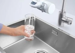 BRITA On Tap Faucet Filtration System - Uitstekend Smakend Gefilterd Water - Inclusief 1 BRITA ON TAP Kraanfilter - 600 Liter Water Gefilterd Per Patroon - Witte Kleur -Merkloos Winkel 1200x839 2