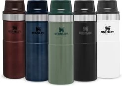 Stanley Trigger-Action Travel Mug 0.47L - Thermosfles - Hammertone Green 30 Stanley Trigger-Action Travel Mug 0.47L - Thermosfles - Hammertone Green -Merkloos Winkel 1200x846 4