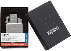 Zippo Butane Double Flame Insert -Merkloos Winkel 1200x870 2