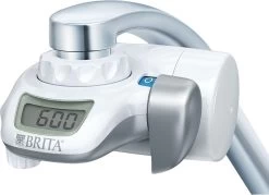 BRITA On Tap Faucet Filtration System - Uitstekend Smakend Gefilterd Water - Inclusief 1 BRITA ON TAP Kraanfilter - 600 Liter Water Gefilterd Per Patroon - Witte Kleur -Merkloos Winkel 1200x871