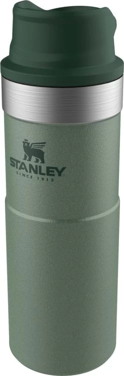 Stanley Trigger-Action Travel Mug 0.47L - Thermosfles - Hammertone Green 32 Stanley Trigger-Action Travel Mug 0.47L - Thermosfles - Hammertone Green -Merkloos Winkel 397x1200 2