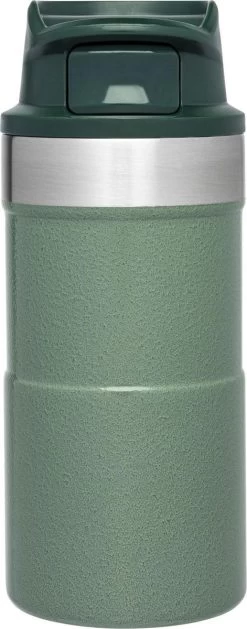 Stanley The Trigger-Action Travel Mug 0,25L - Thermosfles - Hammertone Green -Merkloos Winkel 471x1200 2
