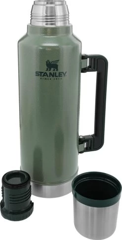 Stanley The Legendary Classic Bottle 1,90L - Thermosfles - Hammertone Green -Merkloos Winkel 613x1200 1